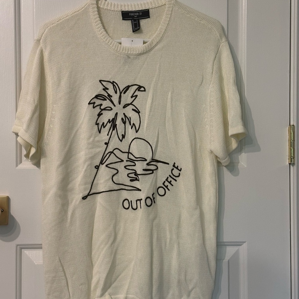 Forever 21 Cream Graphic Men's Sweater Shirt